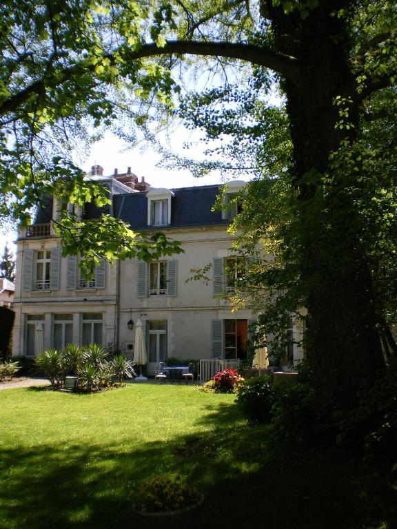 Hotel Les Marechaux Auxerre Exteriér fotografie
